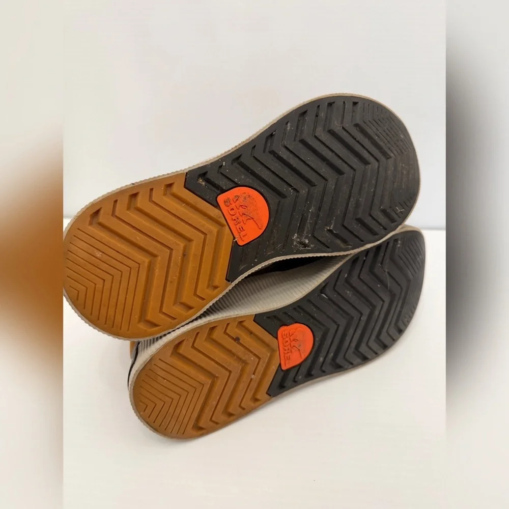 Sorel Women's Out N About IV Classic Waterproof Boots - 9 - Picture 10 of 11